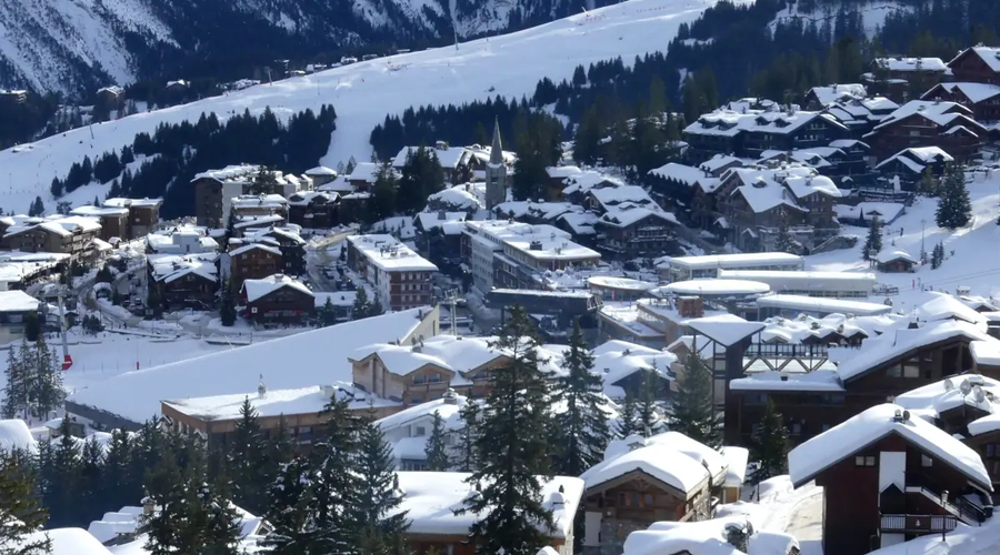 ourchevel 1850 ski resort in Savoie, French Alps